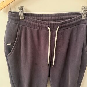 Vuori Dark Gray Joggers Men’s Small